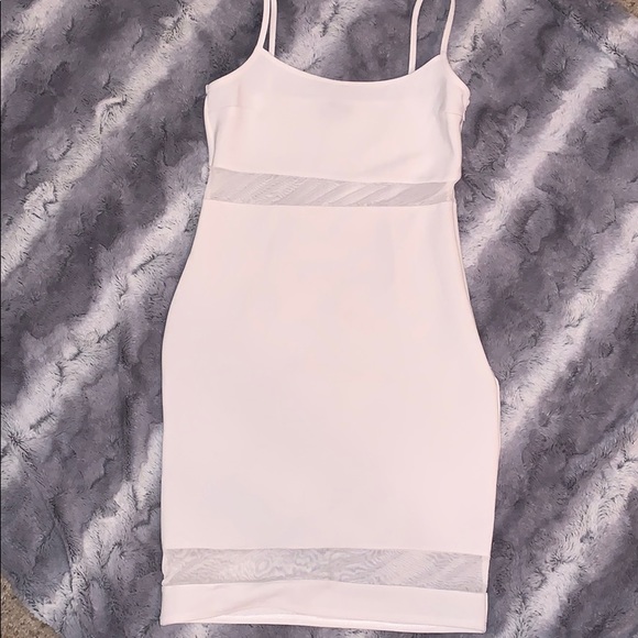 Topshop Dresses & Skirts - 2/$25 Top Shop White Body-con dress with mesh